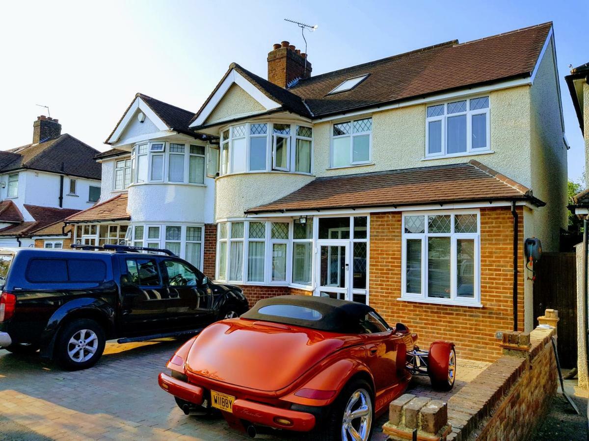 Webb place 2 bedroom apartment ! Croydon Esterno foto